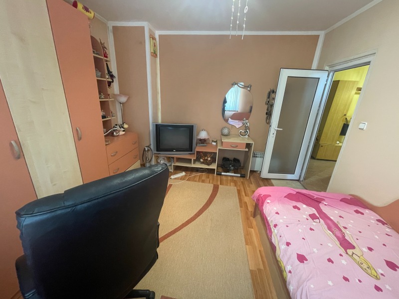 Продава  1 slaapkamer Ruse , Tsjarodejka - Jug , 68 кв.м | 73442558 - изображение [6]