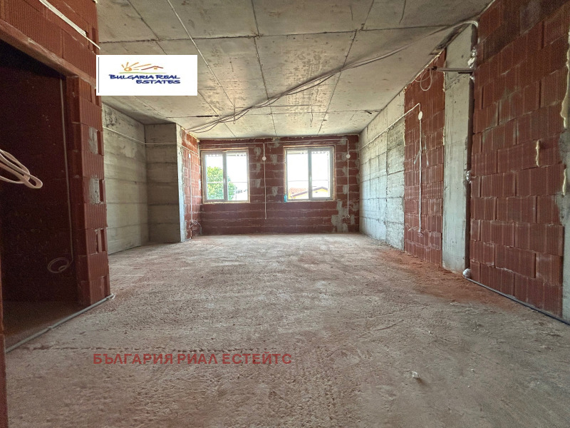 In vendita  Casa Sofia , Lozen , 260 mq | 56392026