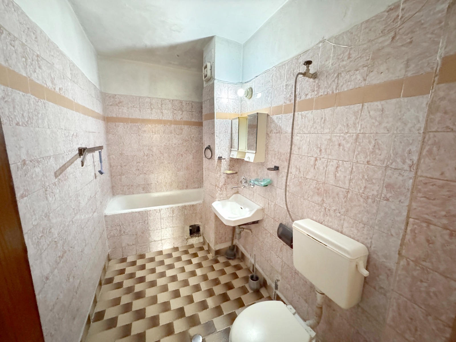 Продава 3-СТАЕН, гр. София, Дианабад, снимка 10 - Апартаменти - 55012377