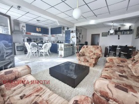 2 sovrum Vazrajdane, Burgas 1