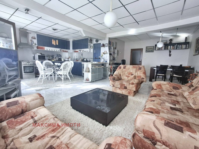 Till salu  2 sovrum Burgas , Vazrajdane , 105 kvm | 88461205