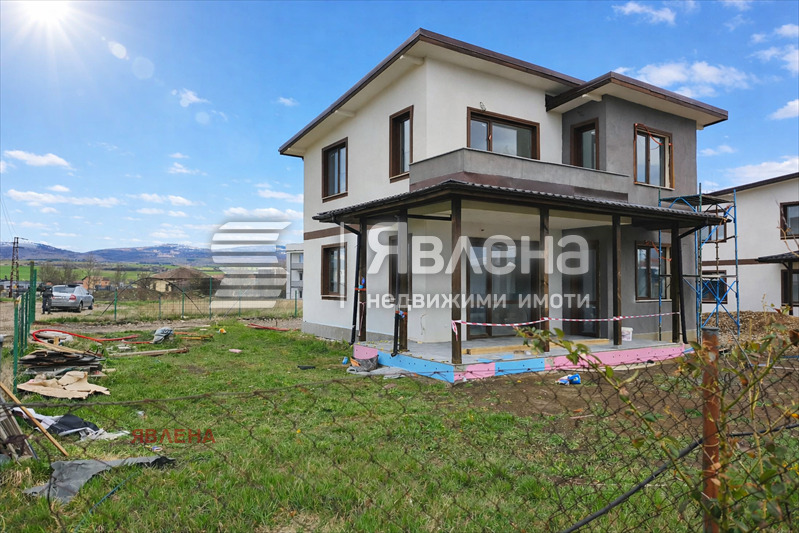 Продава КЪЩА, гр. Костинброд, област София област