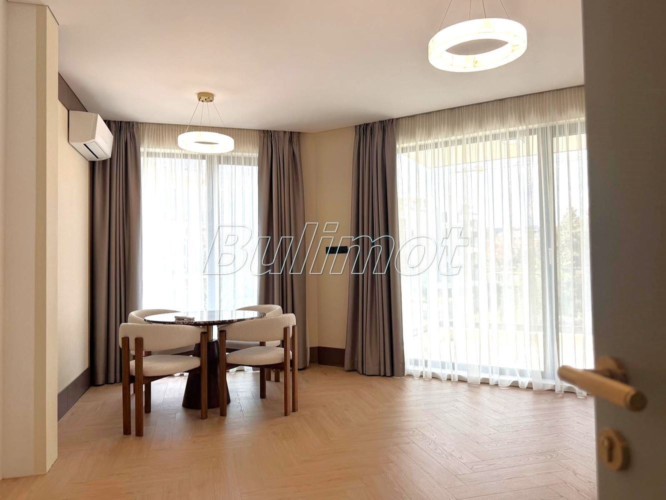 Продава 2-СТАЕН, гр. Варна, к.к. Св.Св. Константин и Елена