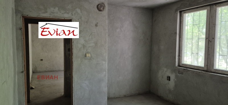 Na prodej  2 ložnice Ruse , Družba 2 , 105 m2 | 47820908 - obraz [14]