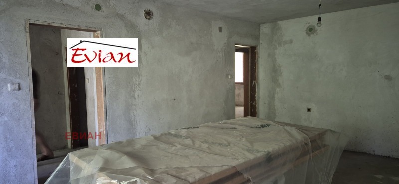 Na prodej  2 ložnice Ruse , Družba 2 , 105 m2 | 47820908 - obraz [8]
