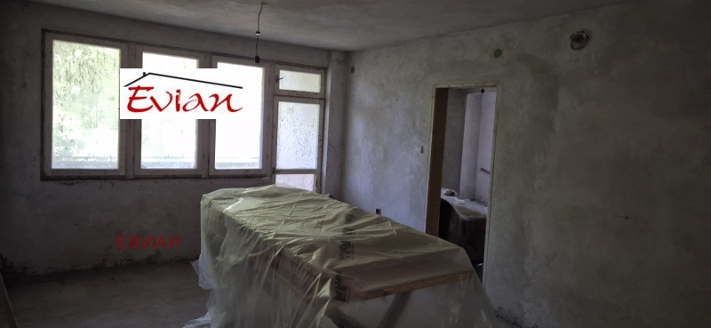 Na prodej  2 ložnice Ruse , Družba 2 , 105 m2 | 47820908 - obraz [9]