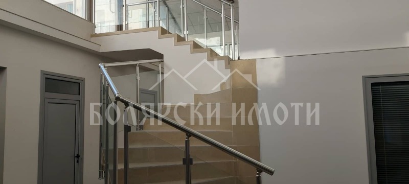 Продава ОФИС, гр. Велико Търново, Център, снимка 4 - Офиси - 49003641