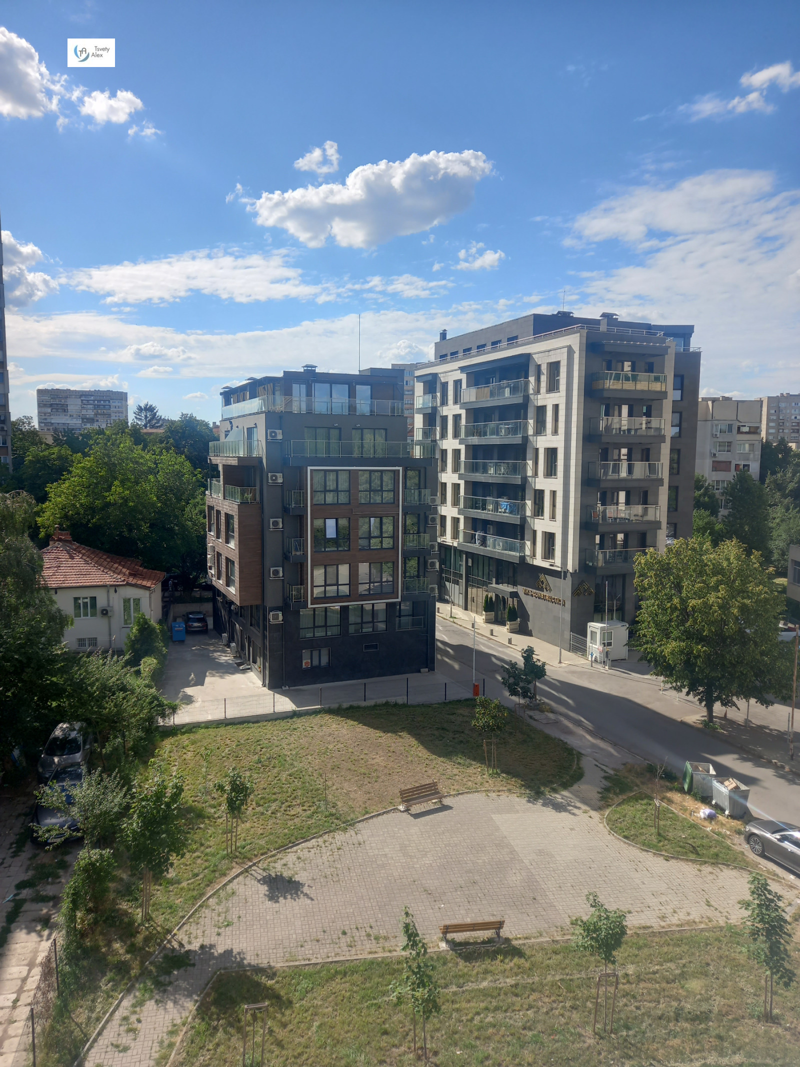 Продава 3-СТАЕН, гр. София, Гоце Делчев, снимка 2 - Апартаменти - 55261604
