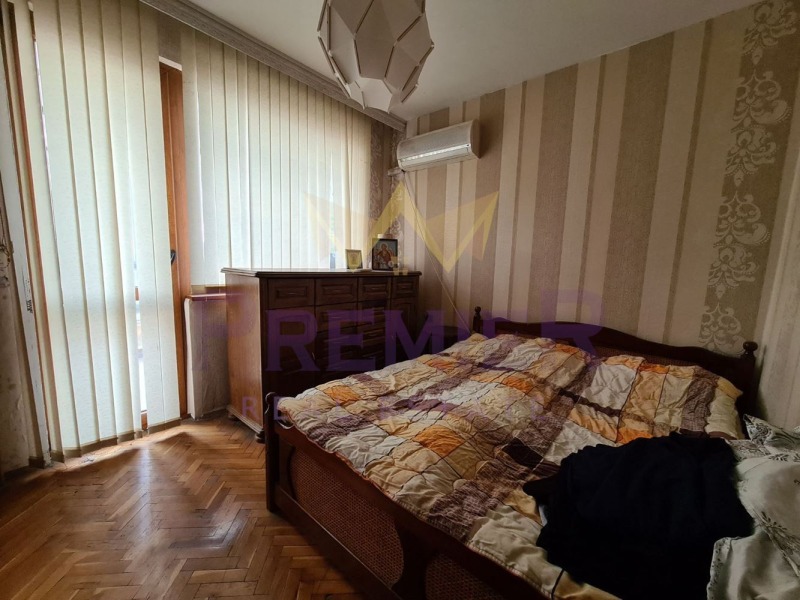 Продава 4-СТАЕН, гр. Варна, Централна поща, снимка 2 - Aпартаменти - 48712586