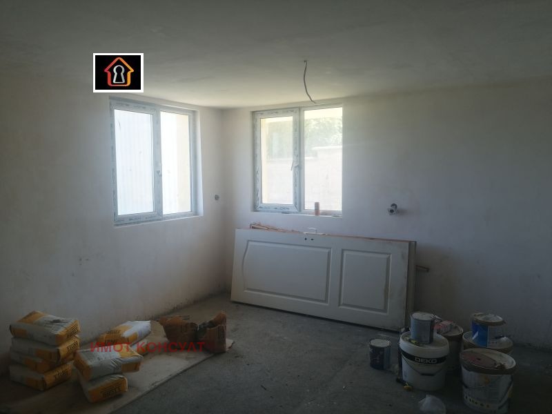 Na prodej  Dům oblast Vraca , Čelopek , 300 m2 | 51251570 - obraz [2]