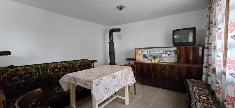 Продава КЪЩА, с. Сушина, област Шумен, снимка 4 - Къщи - 52720762