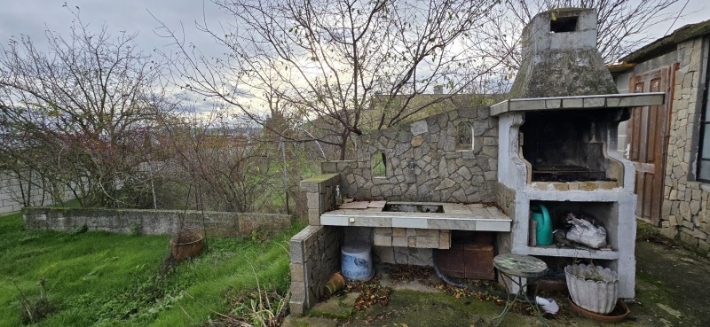 Продава КЪЩА, с. Сушина, област Шумен, снимка 2 - Къщи - 52720762