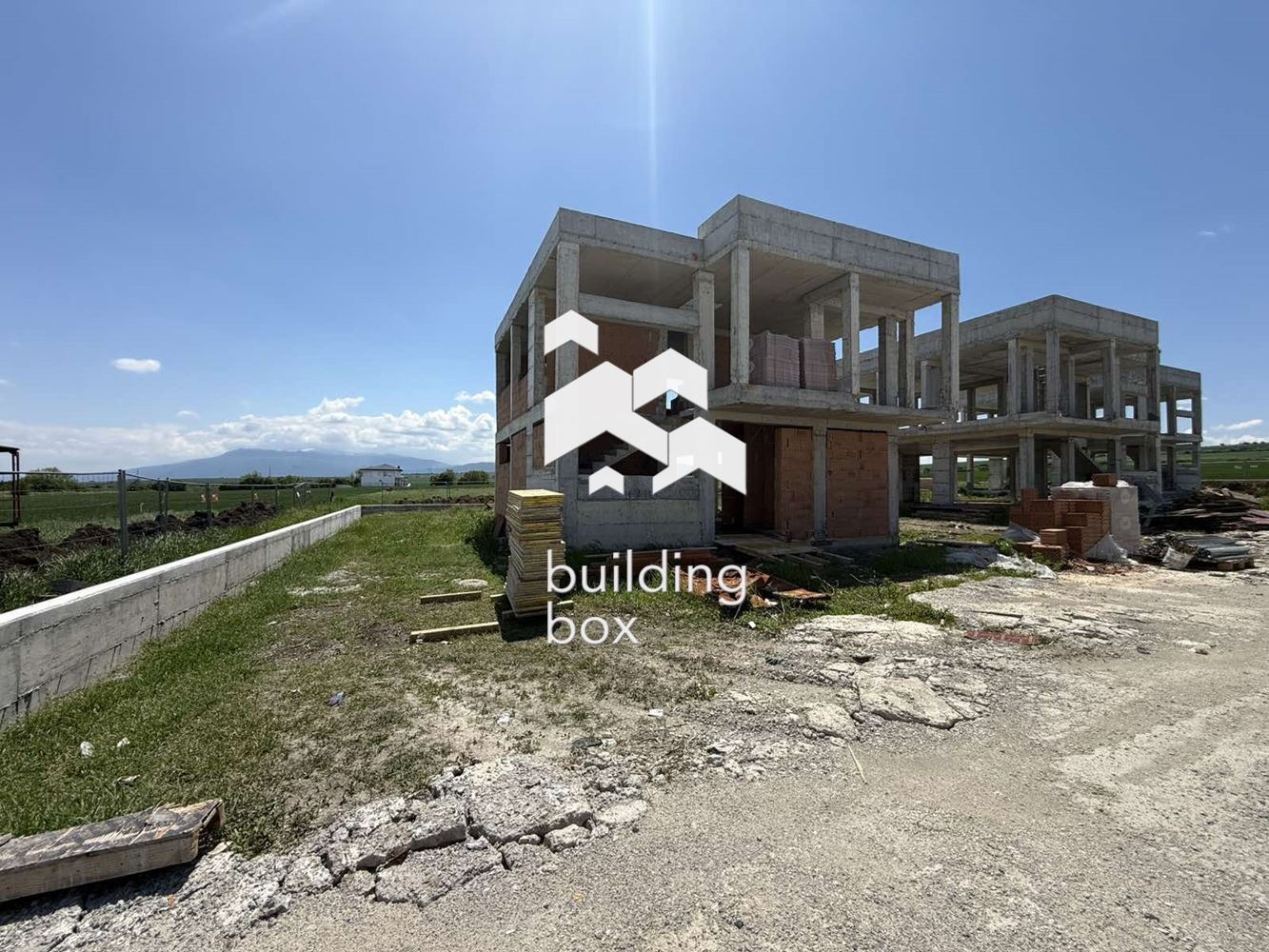 Продава КЪЩА, с. Пожарево, област София област