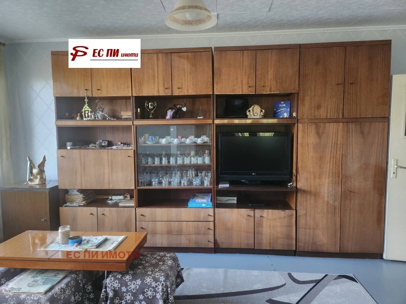 Продава  Къща област Русе , гр. Две могили , 264 кв.м | 68443563 - изображение [2]