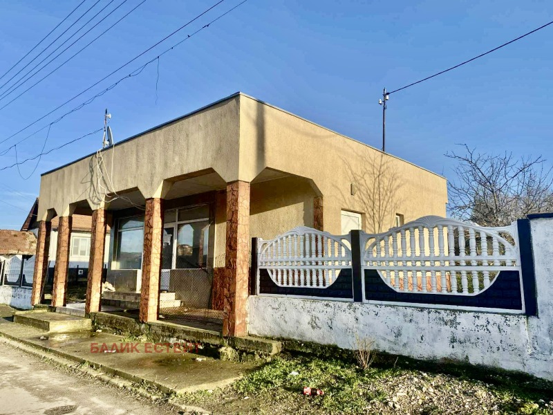 Продава МАГАЗИН, с. Средище, област Силистра