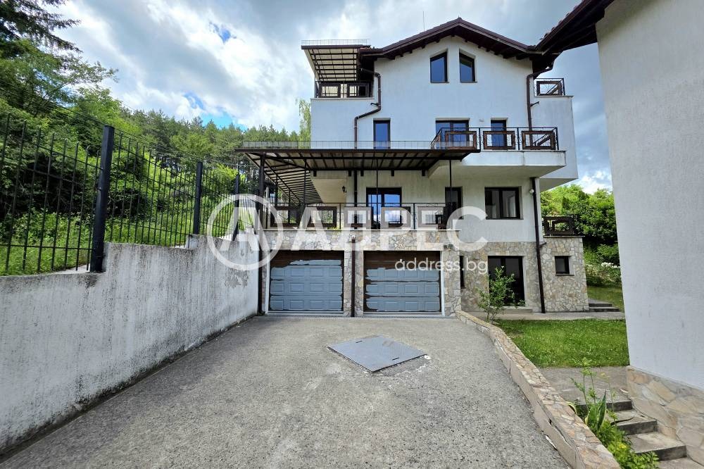Продава КЪЩА, гр. София, гр. Банкя, снимка 2 - Къщи - 55099318