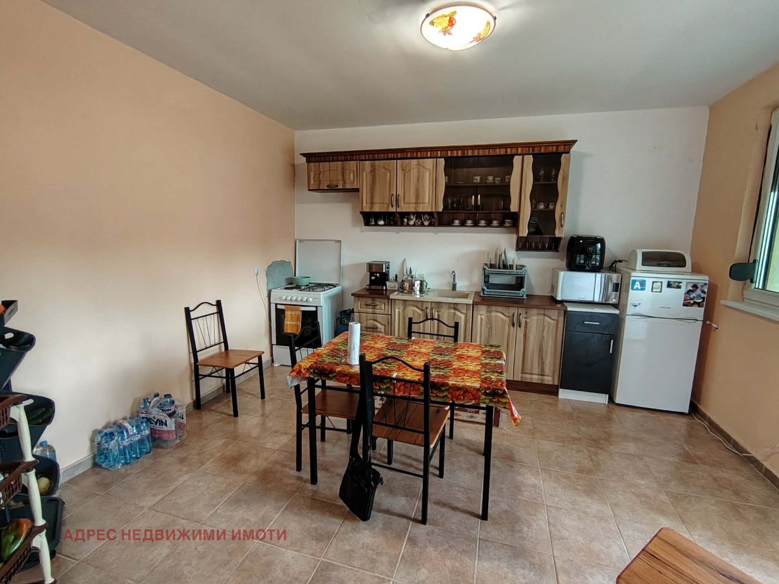 Продава КЪЩА, с. Ягода, област Стара Загора, снимка 2 - Къщи - 55622752