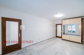 Продава  2-стаен, град София