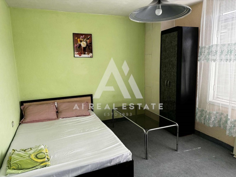 Na sprzedaż  2 sypialnie Plewen , Szirok centar , 110 mkw | 75560130 - obraz [9]