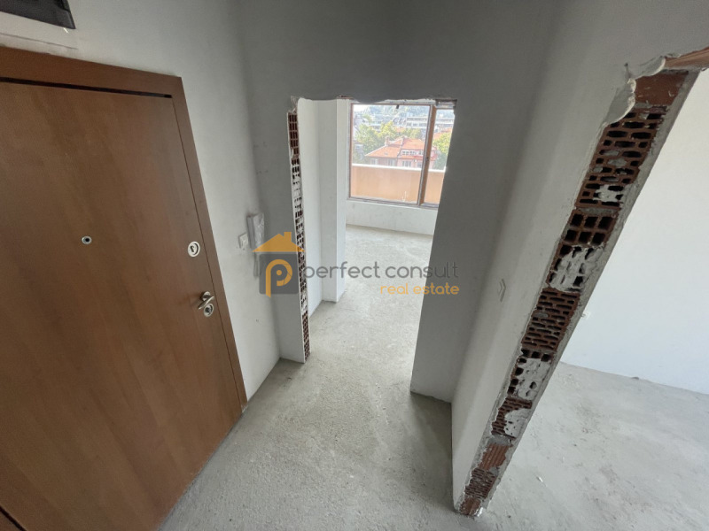 De vânzare  2 dormitoare Plovdiv , Țentâr , 99 mp | 76741197 - imagine [14]