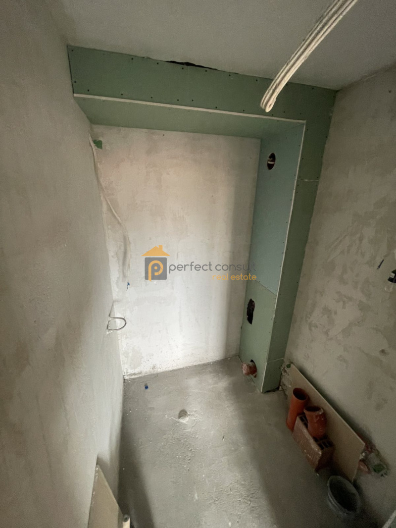 De vânzare  2 dormitoare Plovdiv , Țentâr , 99 mp | 76741197 - imagine [13]