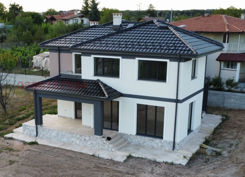 Продава КЪЩА, гр. Хасково, в.з. Хасково