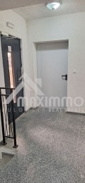 Продава ОФИС, гр. Варна, ЖП Гара, снимка 2