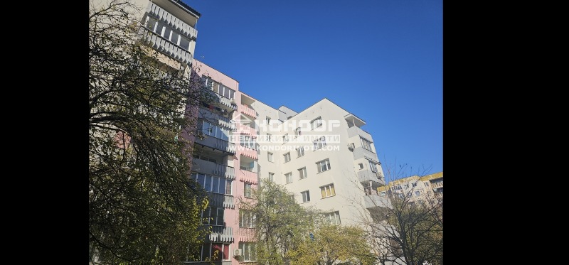 Продава  1-стаен, град Пловдив, Въстанически • 49 999 EUR • ID 18199653 — holmes.bg - [1] 