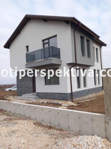 Продава КЪЩА, с. Брестник, област Пловдив, снимка 1 - Къщи - 49166178