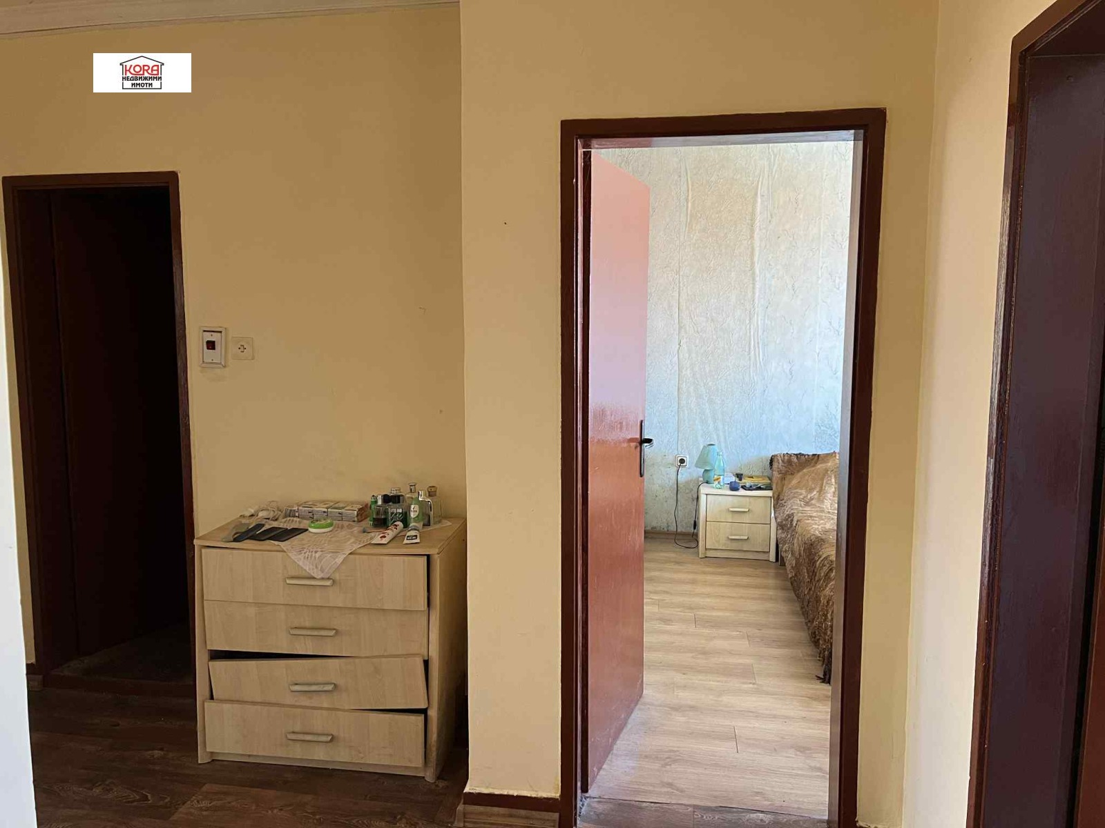 Продава 4-СТАЕН, гр. Плевен, 9-ти квартал, снимка 3 - Апартаменти - 53769656