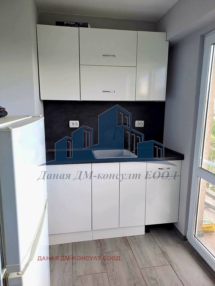 Продава 1-СТАЕН, гр. Шумен, Тракия, снимка 1 - Aпартаменти - 49566163