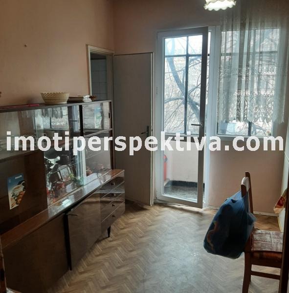 Продава 2-СТАЕН, гр. Пловдив, Изгрев, снимка 2 - Aпартаменти - 49162916