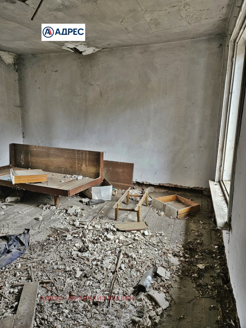 Продава КЪЩА, с. Тученица, област Плевен, снимка 5 - Къщи - 53172458