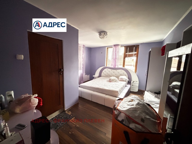 Продава КЪЩА, гр. Гулянци, област Плевен, снимка 9 - Къщи - 53594725