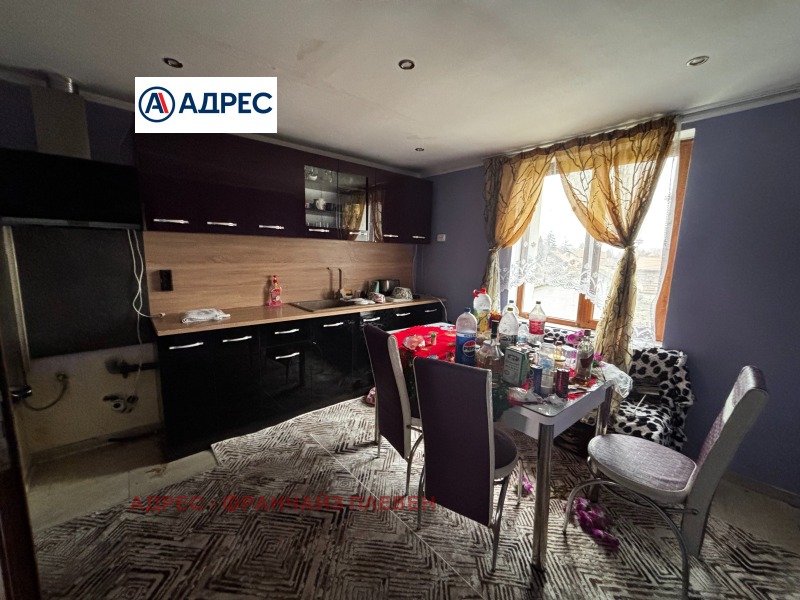 Продава КЪЩА, гр. Гулянци, област Плевен, снимка 6 - Къщи - 53594725