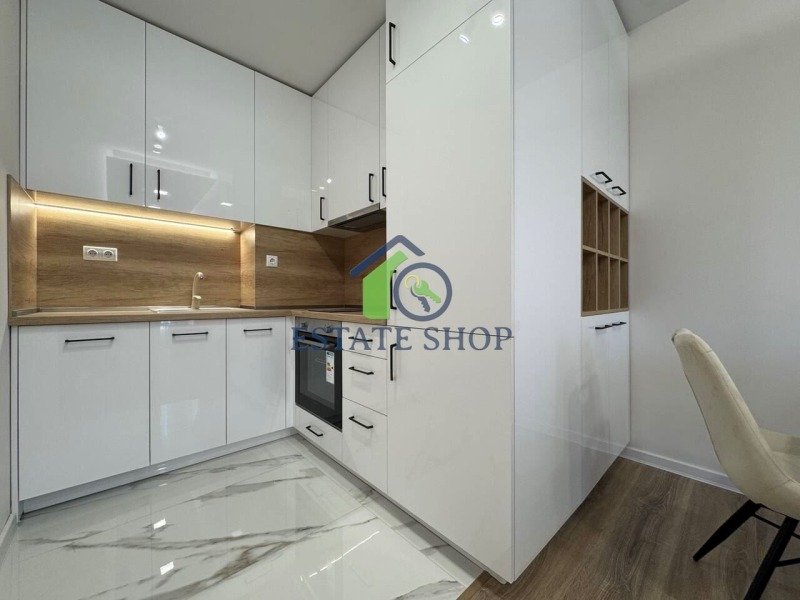 Продава 2-СТАЕН, гр. Пловдив, Остромила, снимка 3 - Апартаменти - 52703678