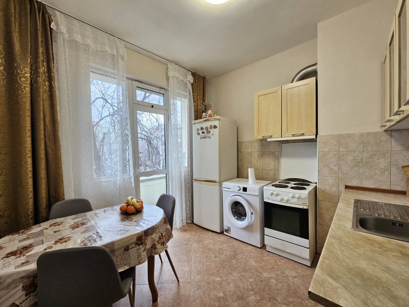 Продава 3-СТАЕН, гр. Плевен, Идеален център, снимка 12 - Апартаменти - 53119849