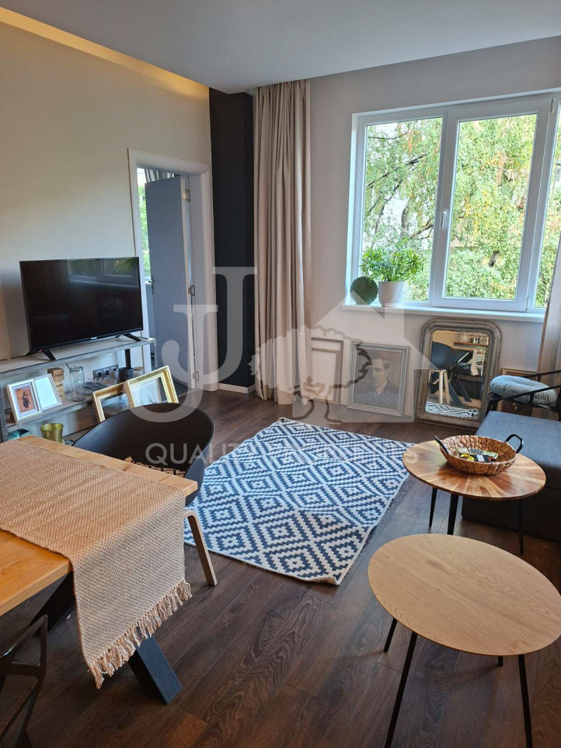 Продава 3-СТАЕН, гр. София, Център, снимка 2 - Апартаменти - 53467534