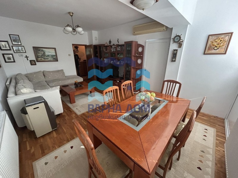 For Sale  3 bedroom Dobrich , Tsentar , 120 sq.m | 46830529