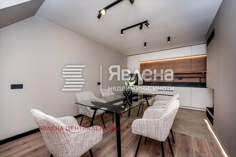 Продава 4-СТАЕН, гр. София, Център, снимка 4 - Апартаменти - 53183324