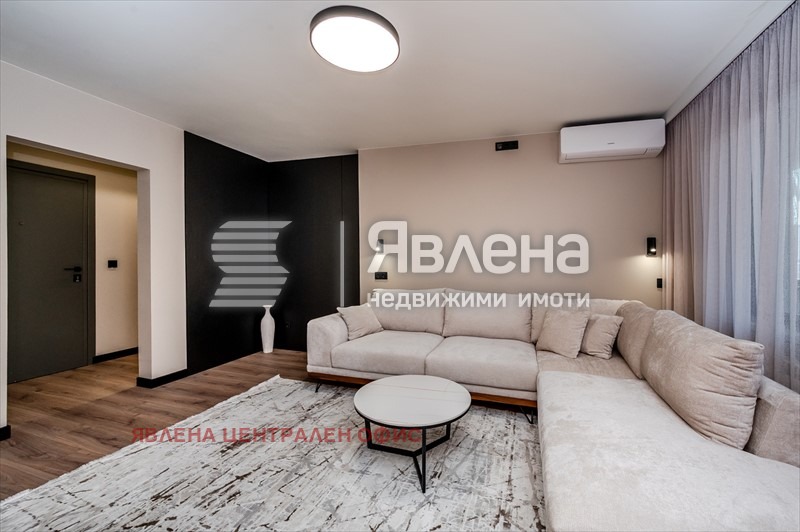 Продава 4-СТАЕН, гр. София, Център, снимка 2 - Апартаменти - 53183324
