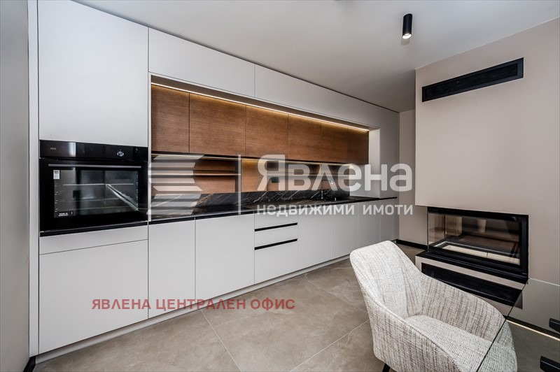 Продава 4-СТАЕН, гр. София, Център, снимка 5 - Апартаменти - 53183324