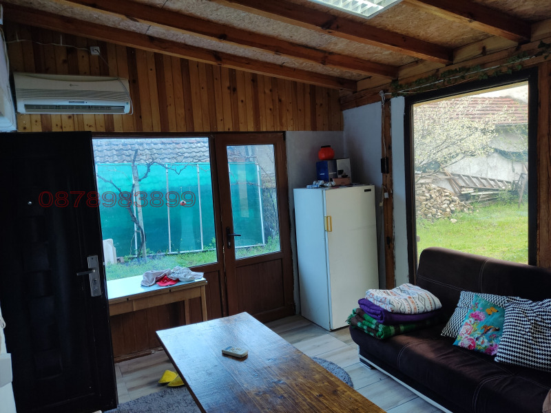 Продава КЪЩА, с. Самоводене, област Велико Търново, снимка 10 - Къщи - 52780932