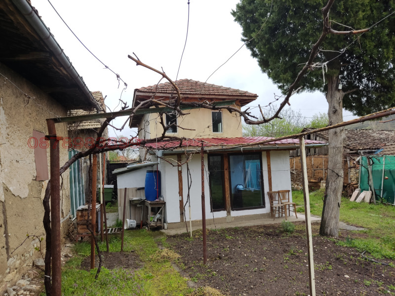 Продава КЪЩА, с. Самоводене, област Велико Търново