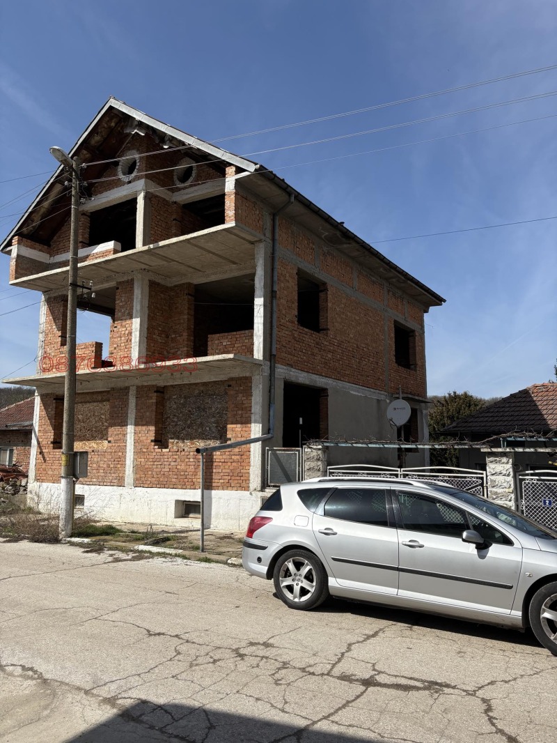 Продава КЪЩА, с. Долно Абланово, област Русе, снимка 12 - Къщи - 53520314