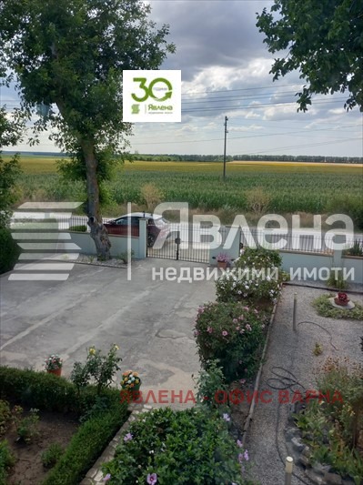 Продава КЪЩА, с. Безводица, област Добрич, снимка 4 - Къщи - 53688096