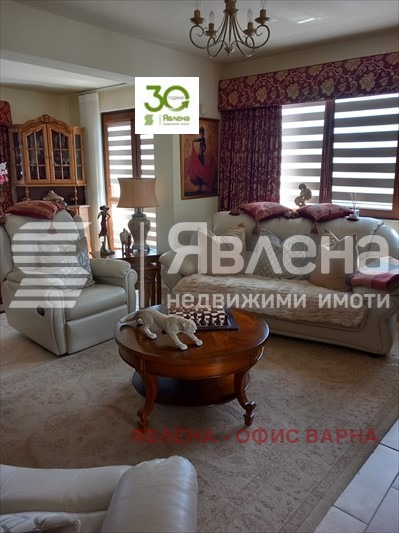 Продава КЪЩА, с. Безводица, област Добрич, снимка 13 - Къщи - 53688096