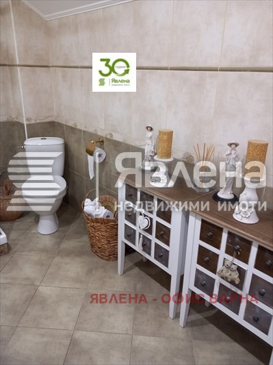 Продава КЪЩА, с. Безводица, област Добрич, снимка 11 - Къщи - 53688096
