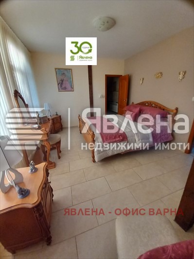 Продава КЪЩА, с. Безводица, област Добрич, снимка 2 - Къщи - 53688096