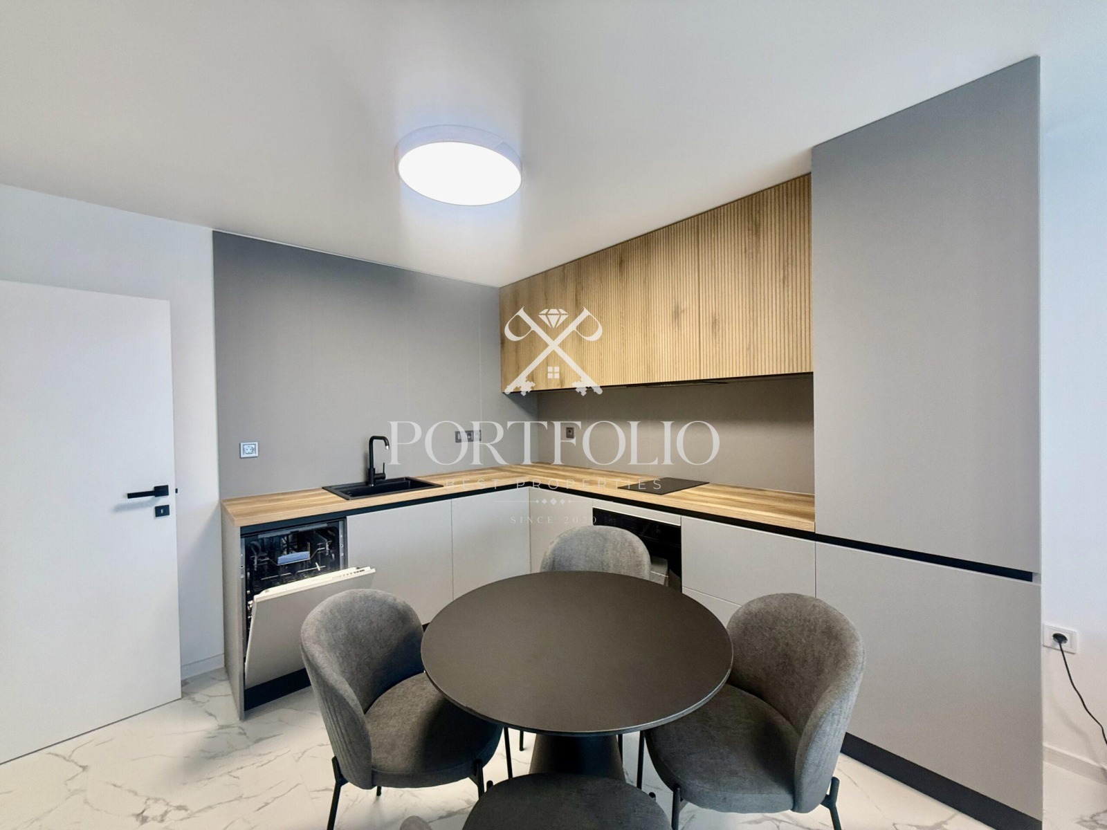 Продава 3-СТАЕН, гр. Бургас, Славейков, снимка 17 - Апартаменти - 55211387